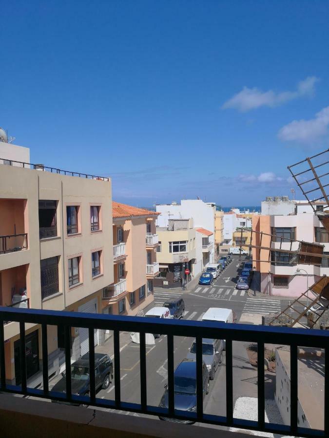 Calle Eusebio Carballo Estevez Corralejo Exterior foto